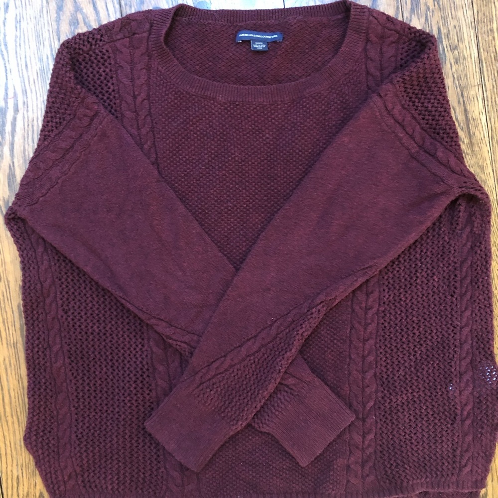American Eagle Sweater Size Medium